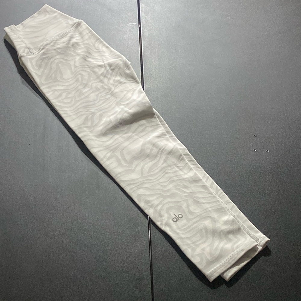 Alo White And Grey Leggings
